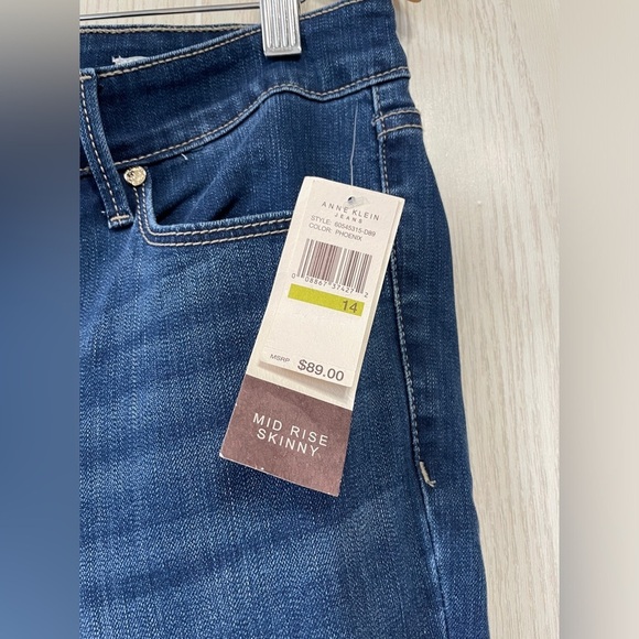 Anne Klein Mid Rise Skinny Phoenix Jeans Size 14 NWT - Picture 3 of 4